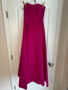 Cache Strapless Fuchsia Evening Gown